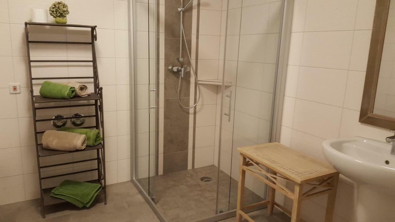 Gruener Wald Appartement Burg Kauper Buitenkant foto