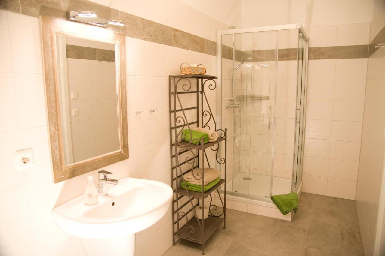 Gruener Wald Appartement Burg Kauper Buitenkant foto